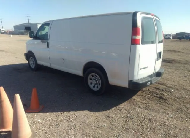 Photo 2 VIN: 1GCSGAF45C1180644 - CHEVROLET EXPRESS CARGO VAN 