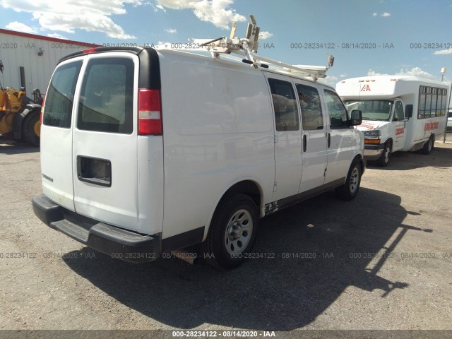 Photo 3 VIN: 1GCSGAF47D1114016 - CHEVROLET EXPRESS CARGO VAN 