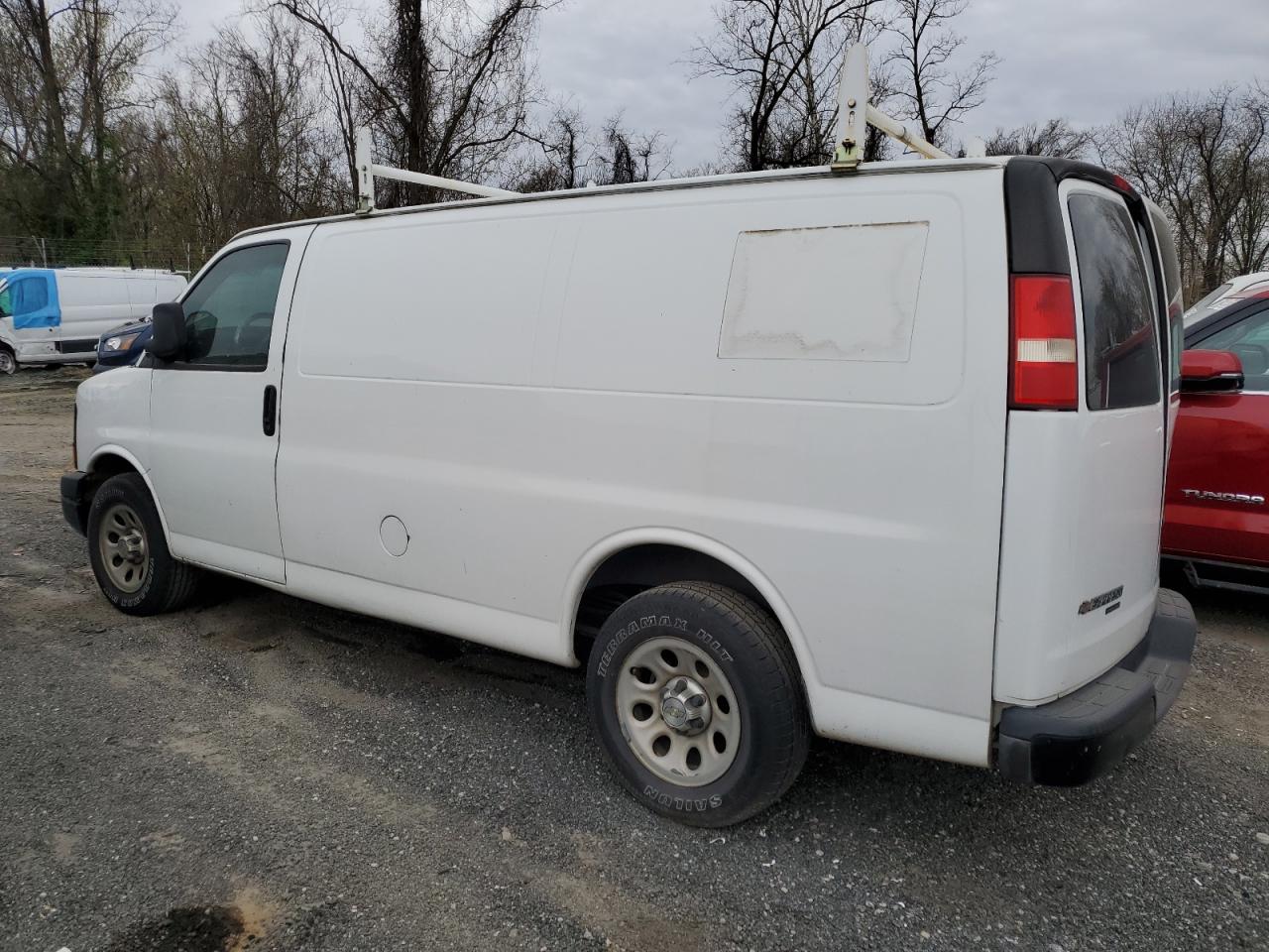 Photo 1 VIN: 1GCSGAFX0D1113400 - CHEVROLET EXPRESS 