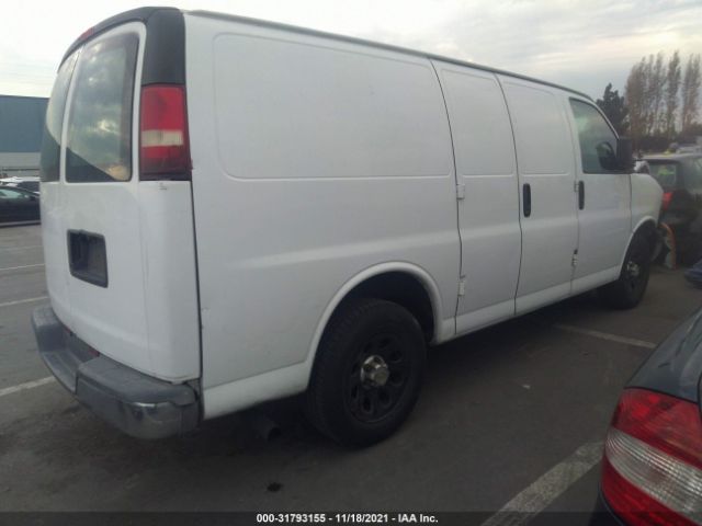 Photo 3 VIN: 1GCSGAFX2C1105796 - CHEVROLET EXPRESS CARGO VAN 