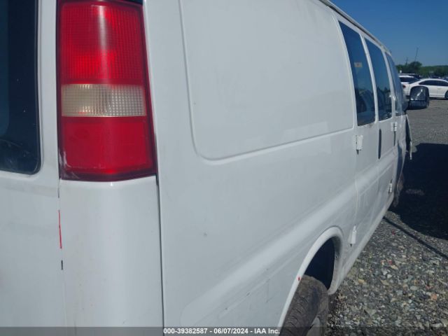 Photo 3 VIN: 1GCSGAFX2D1168138 - CHEVROLET EXPRESS G1500 