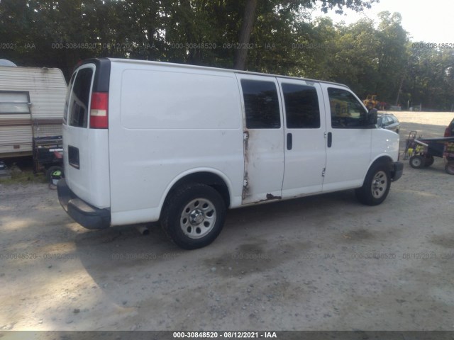 Photo 3 VIN: 1GCSGAFX4B1172740 - CHEVROLET EXPRESS CARGO VAN 