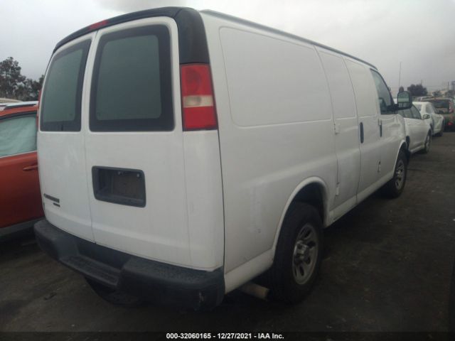 Photo 3 VIN: 1GCSGAFX4C1107825 - CHEVROLET EXPRESS CARGO VAN 