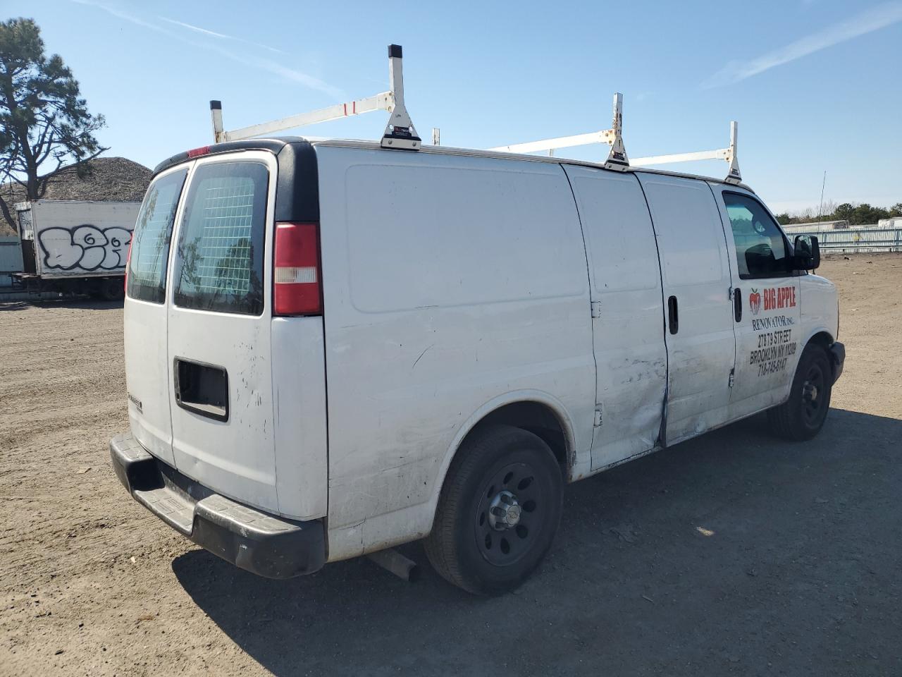 Photo 2 VIN: 1GCSGAFX4C1136354 - CHEVROLET EXPRESS 