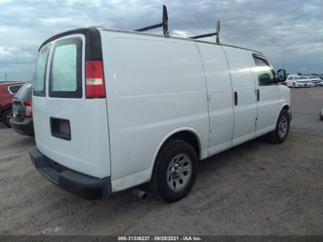 Photo 3 VIN: 1GCSGAFX4C1140632 - CHEVROLET EXPRESS CARGO VAN 