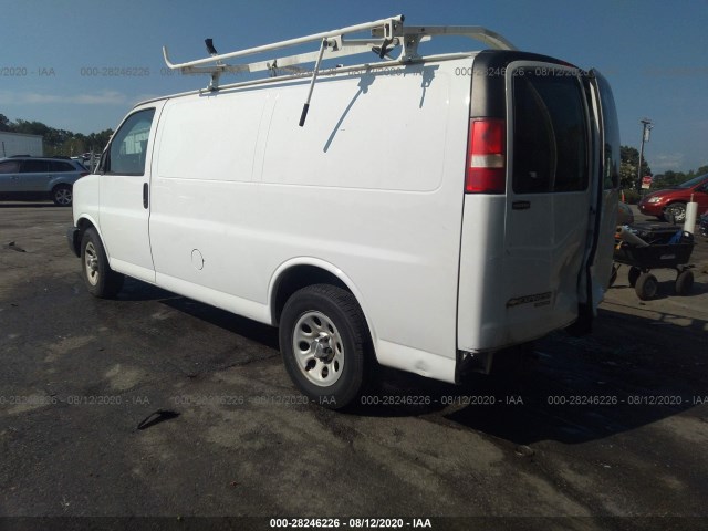 Photo 2 VIN: 1GCSGAFX4D1106997 - CHEVROLET EXPRESS CARGO VAN 