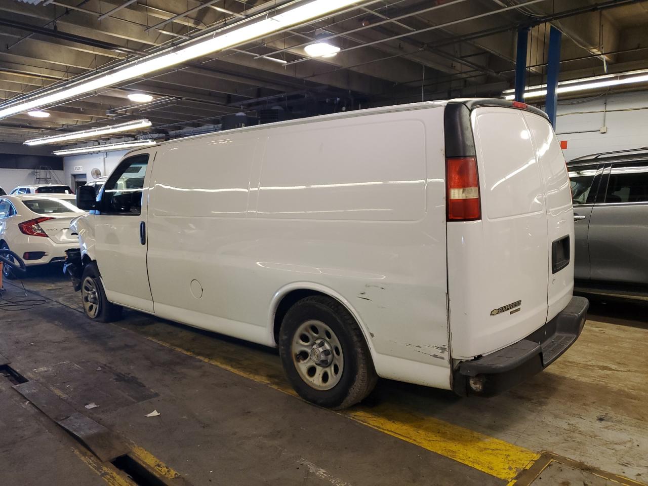 Photo 1 VIN: 1GCSGAFX5B1105919 - CHEVROLET EXPRESS 