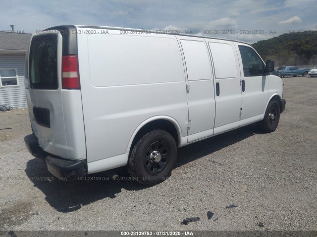 Photo 3 VIN: 1GCSGAFX5B1127550 - CHEVROLET EXPRESS CARGO VAN 