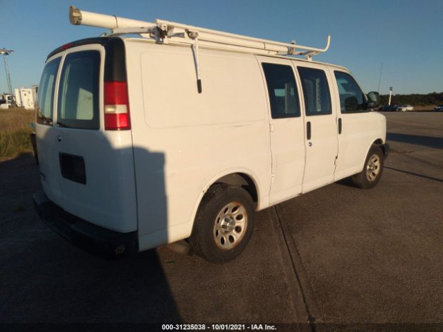 Photo 3 VIN: 1GCSGAFX5B1134966 - CHEVROLET EXPRESS CARGO VAN 