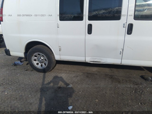 Photo 5 VIN: 1GCSGAFX5C1177186 - CHEVROLET EXPRESS CARGO VAN 