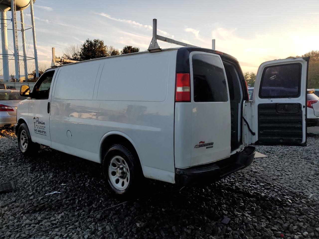 Photo 1 VIN: 1GCSGAFX7B1176619 - CHEVROLET EXPRESS 