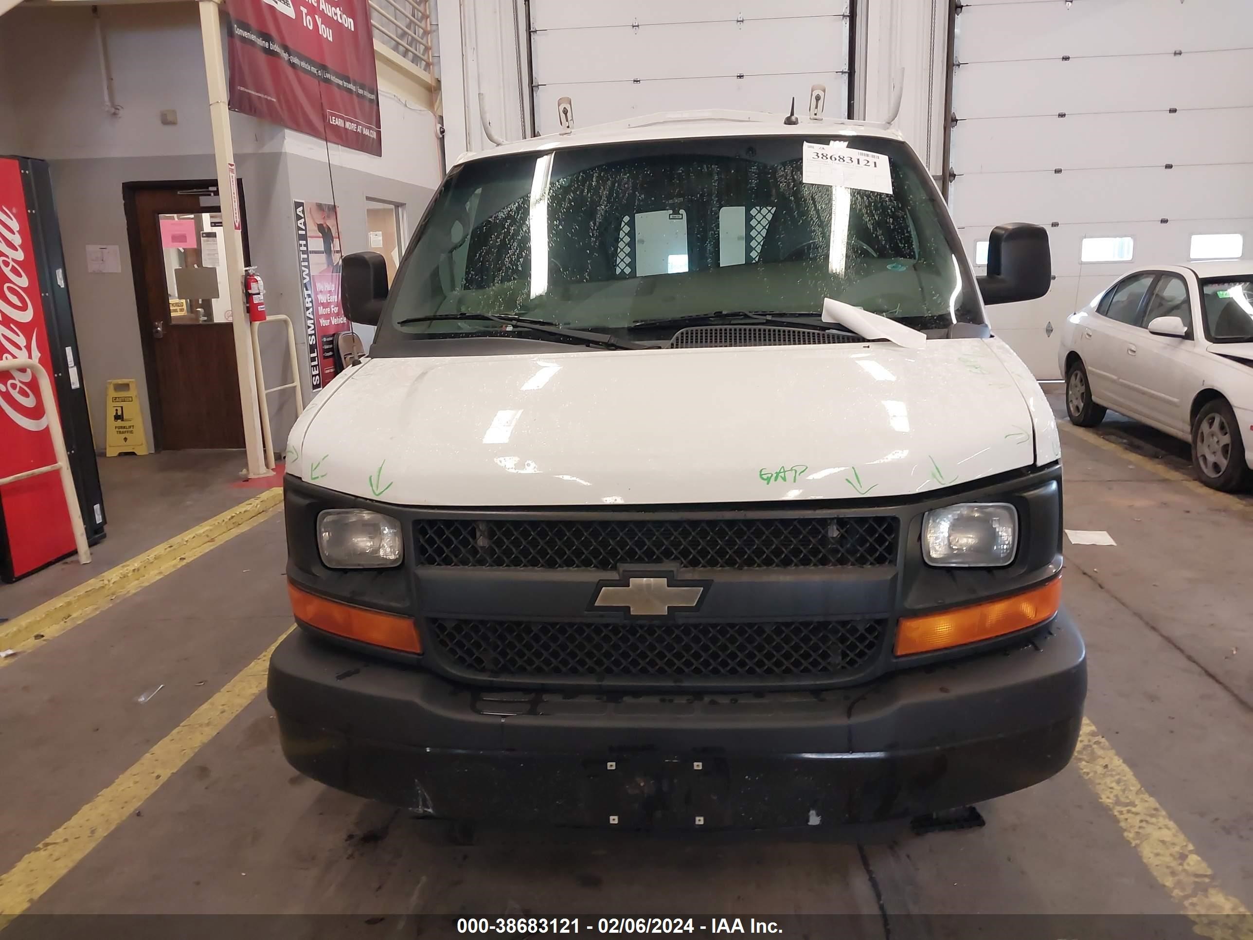 Photo 11 VIN: 1GCSGAFX7E1187463 - CHEVROLET EXPRESS 