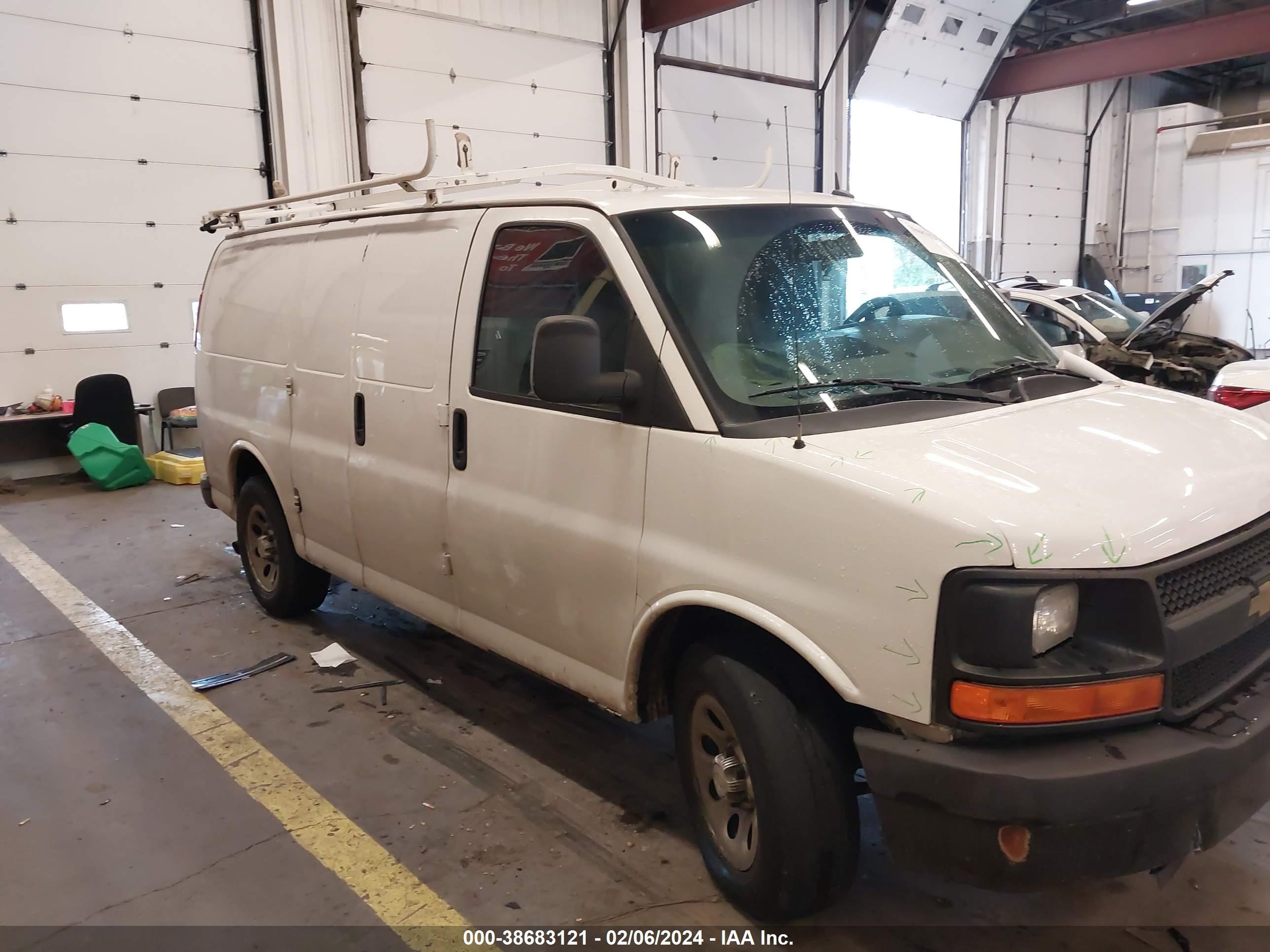 Photo 12 VIN: 1GCSGAFX7E1187463 - CHEVROLET EXPRESS 