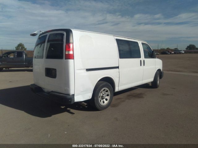 Photo 3 VIN: 1GCSGAFX9C1137144 - CHEVROLET EXPRESS CARGO VAN 