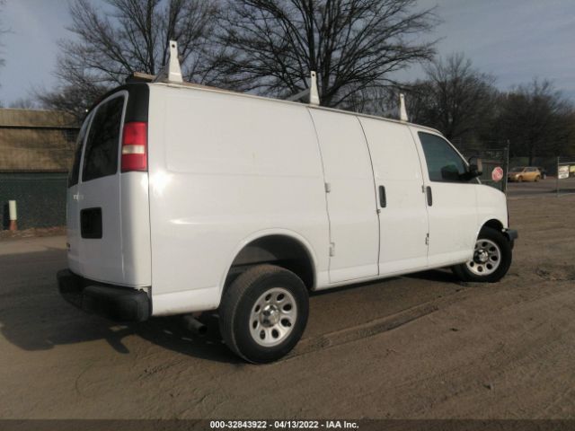 Photo 3 VIN: 1GCSGAFX9D1100824 - CHEVROLET EXPRESS CARGO VAN 