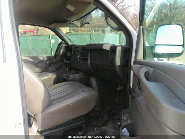 Photo 4 VIN: 1GCSGAFX9D1100824 - CHEVROLET EXPRESS CARGO VAN 