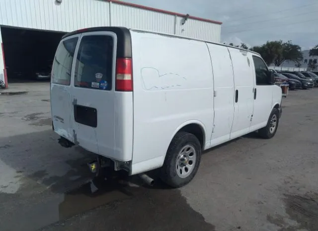 Photo 3 VIN: 1GCSGAFXXC1105660 - CHEVROLET EXPRESS CARGO VAN 