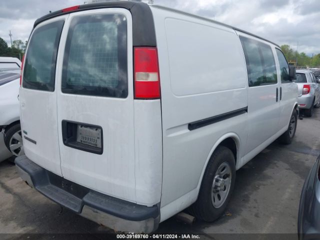 Photo 3 VIN: 1GCSHAF46C1109773 - CHEVROLET EXPRESS G1500 