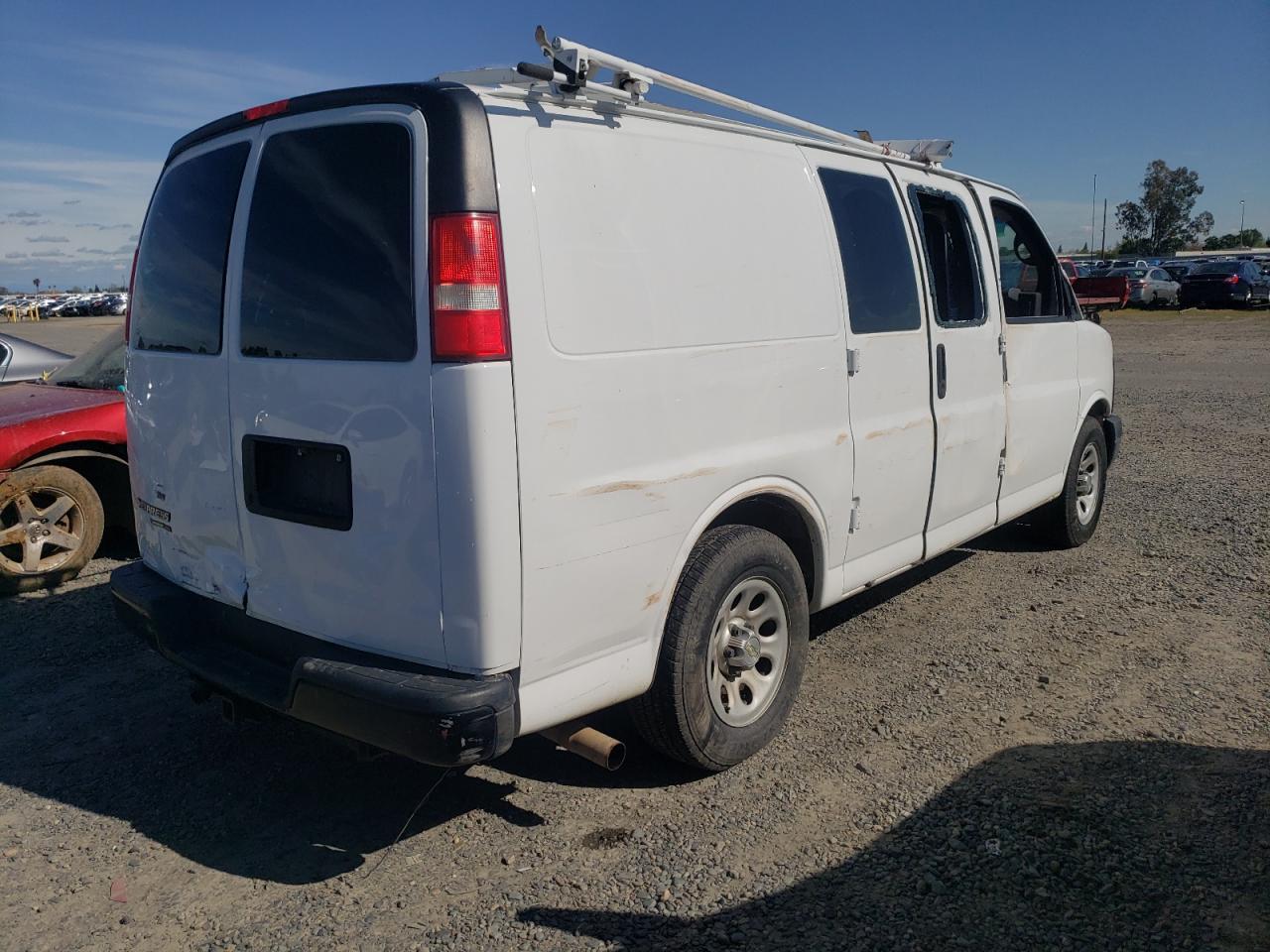 Photo 2 VIN: 1GCSHAF47D1145473 - CHEVROLET EXPRESS 