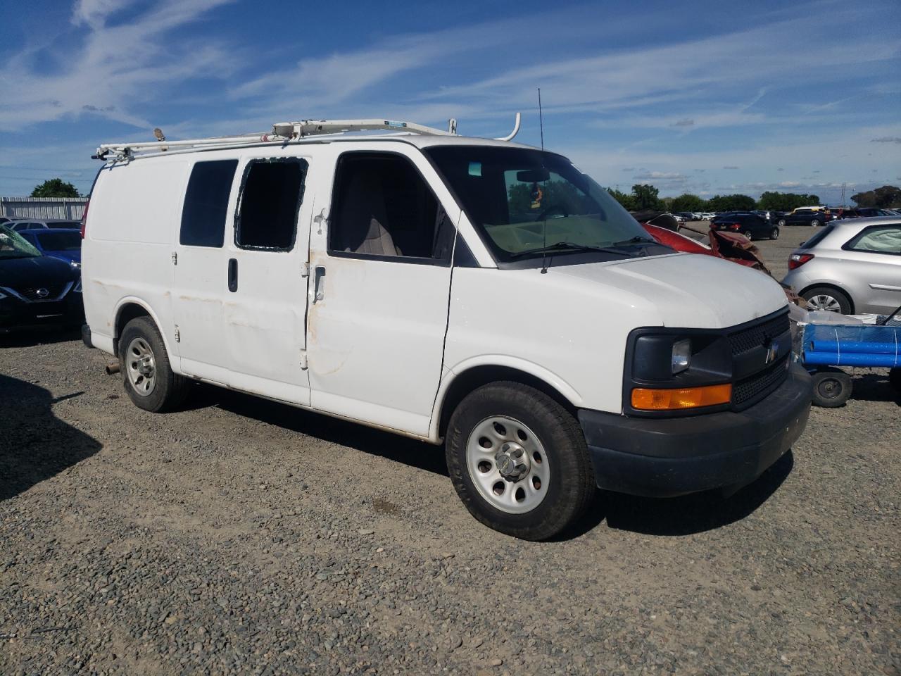 Photo 3 VIN: 1GCSHAF47D1145473 - CHEVROLET EXPRESS 