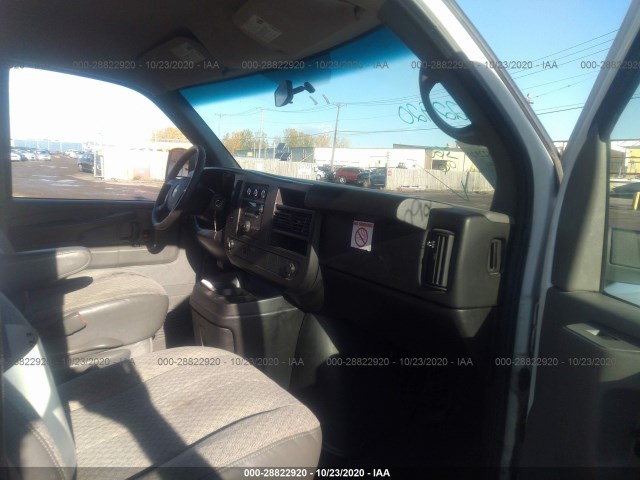 Photo 4 VIN: 1GCSHAF48D1128276 - CHEVROLET EXPRESS CARGO VAN 