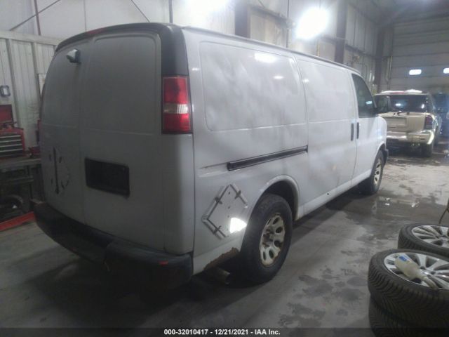 Photo 3 VIN: 1GCSHAF48D1172598 - CHEVROLET EXPRESS CARGO VAN 