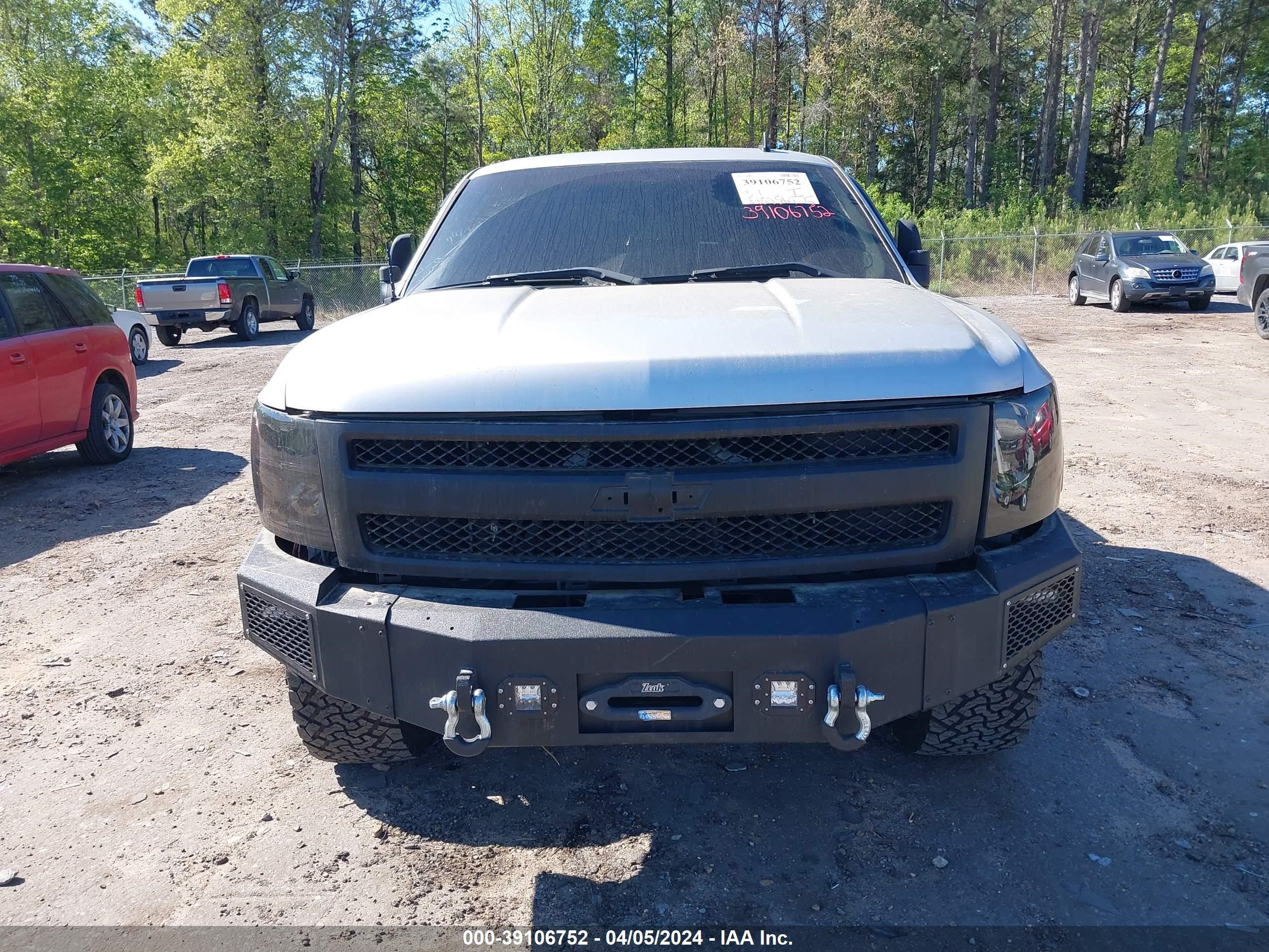 Photo 5 VIN: 1GCSKSE31AZ240785 - CHEVROLET SILVERADO 