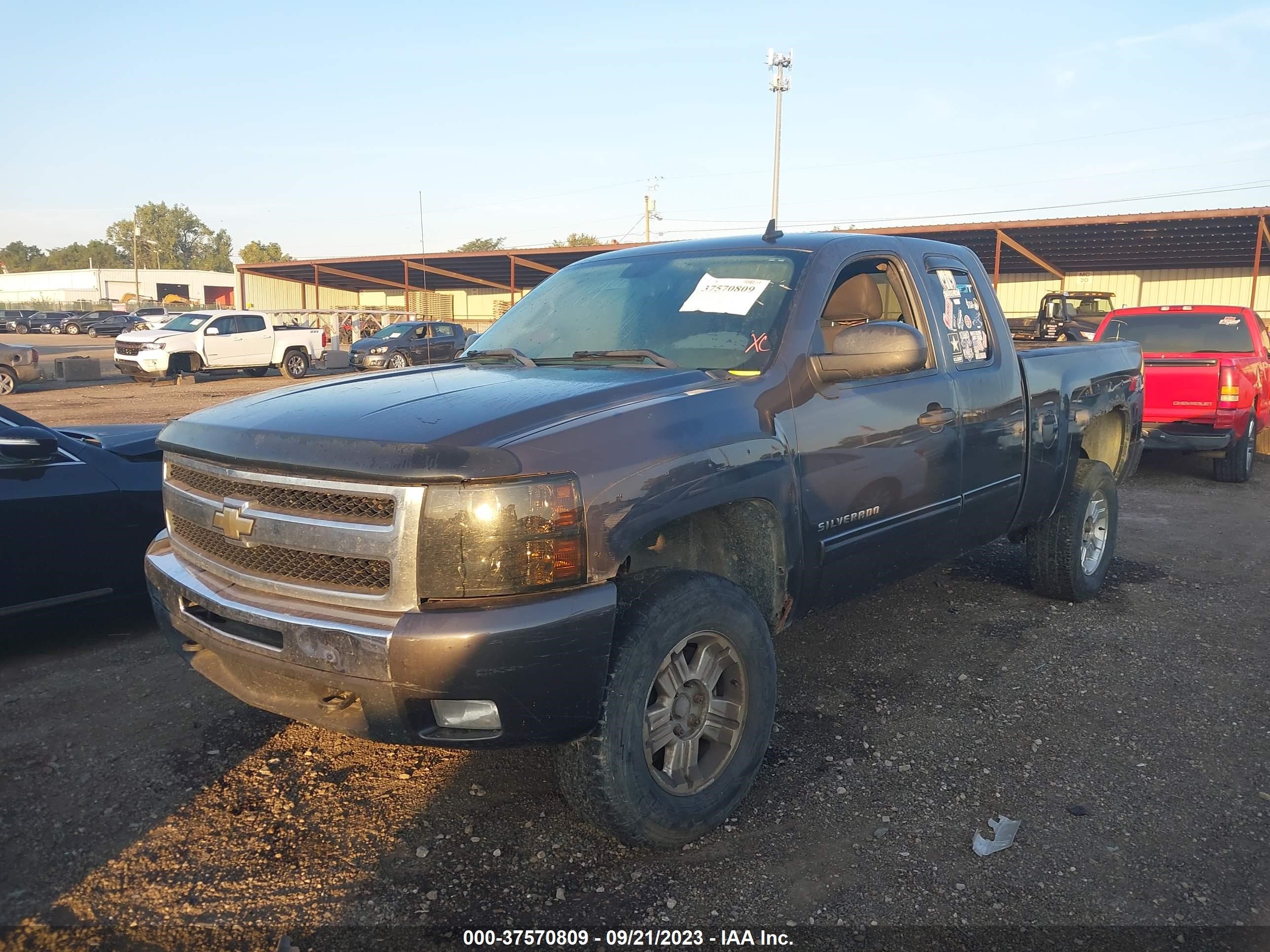 Photo 1 VIN: 1GCSKSE31AZ280591 - CHEVROLET SILVERADO 