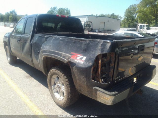 Photo 2 VIN: 1GCSKSE35AZ131309 - CHEVROLET SILVERADO 1500 