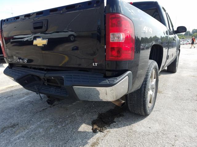 Photo 8 VIN: 1GCSKSE37AZ180415 - CHEVROLET SILVERADO 