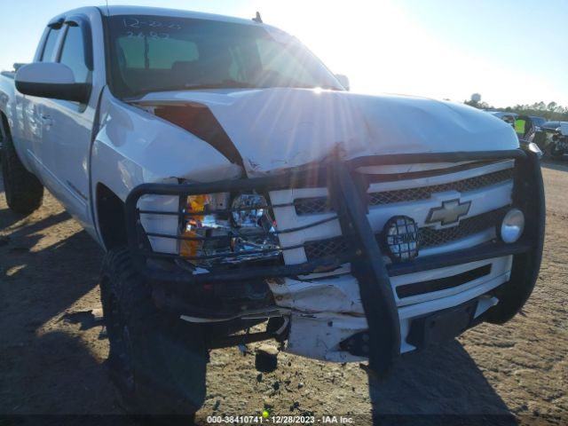 Photo 5 VIN: 1GCSKSE38AZ125682 - CHEVROLET SILVERADO 1500 