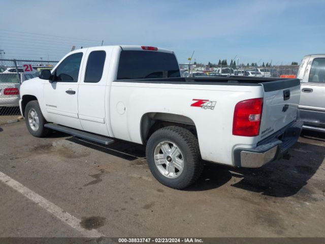 Photo 2 VIN: 1GCSKSE38AZ207847 - CHEVROLET SILVERADO 1500 