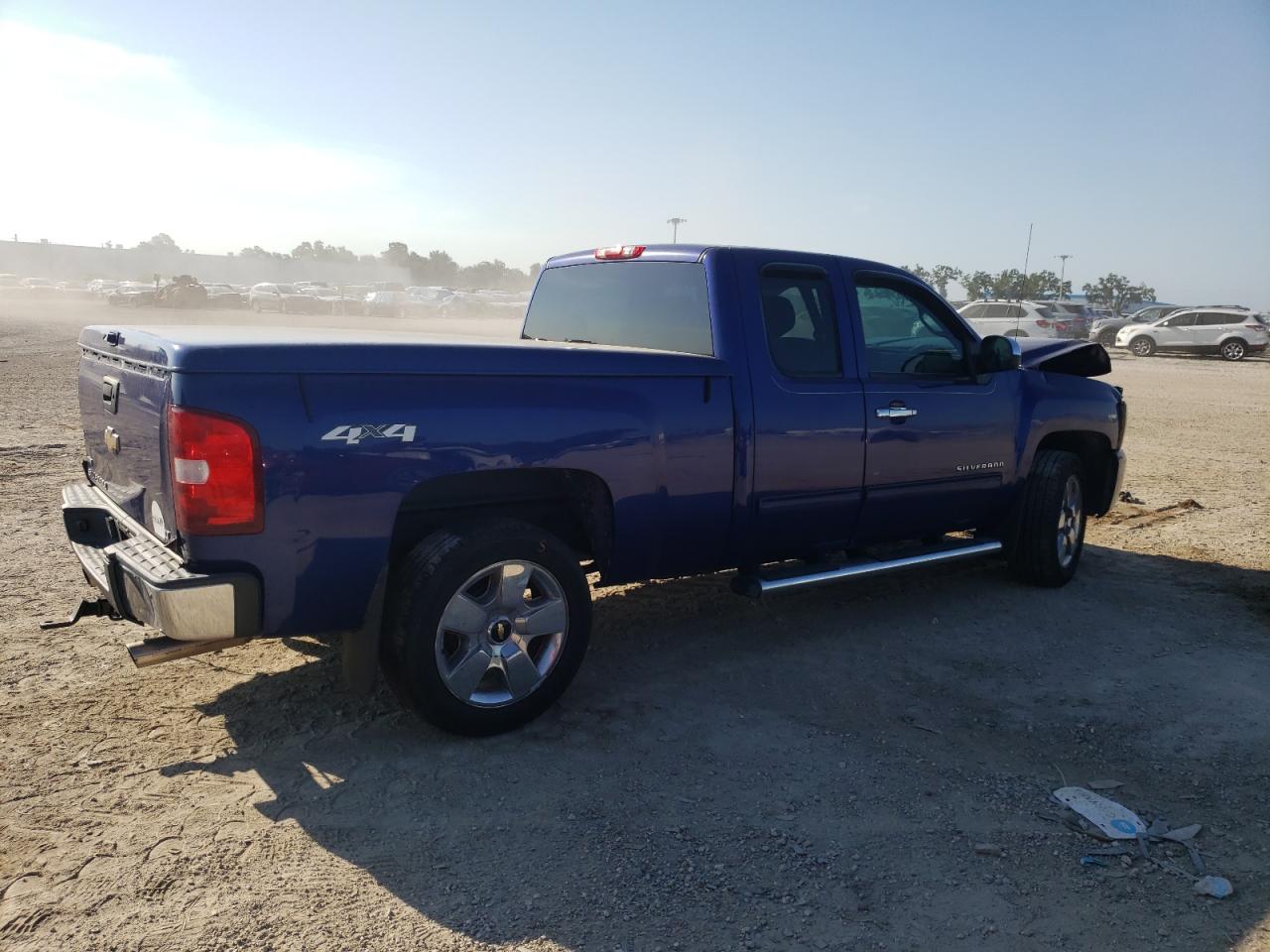 Photo 2 VIN: 1GCSKSE38AZ265697 - CHEVROLET SILVERADO 