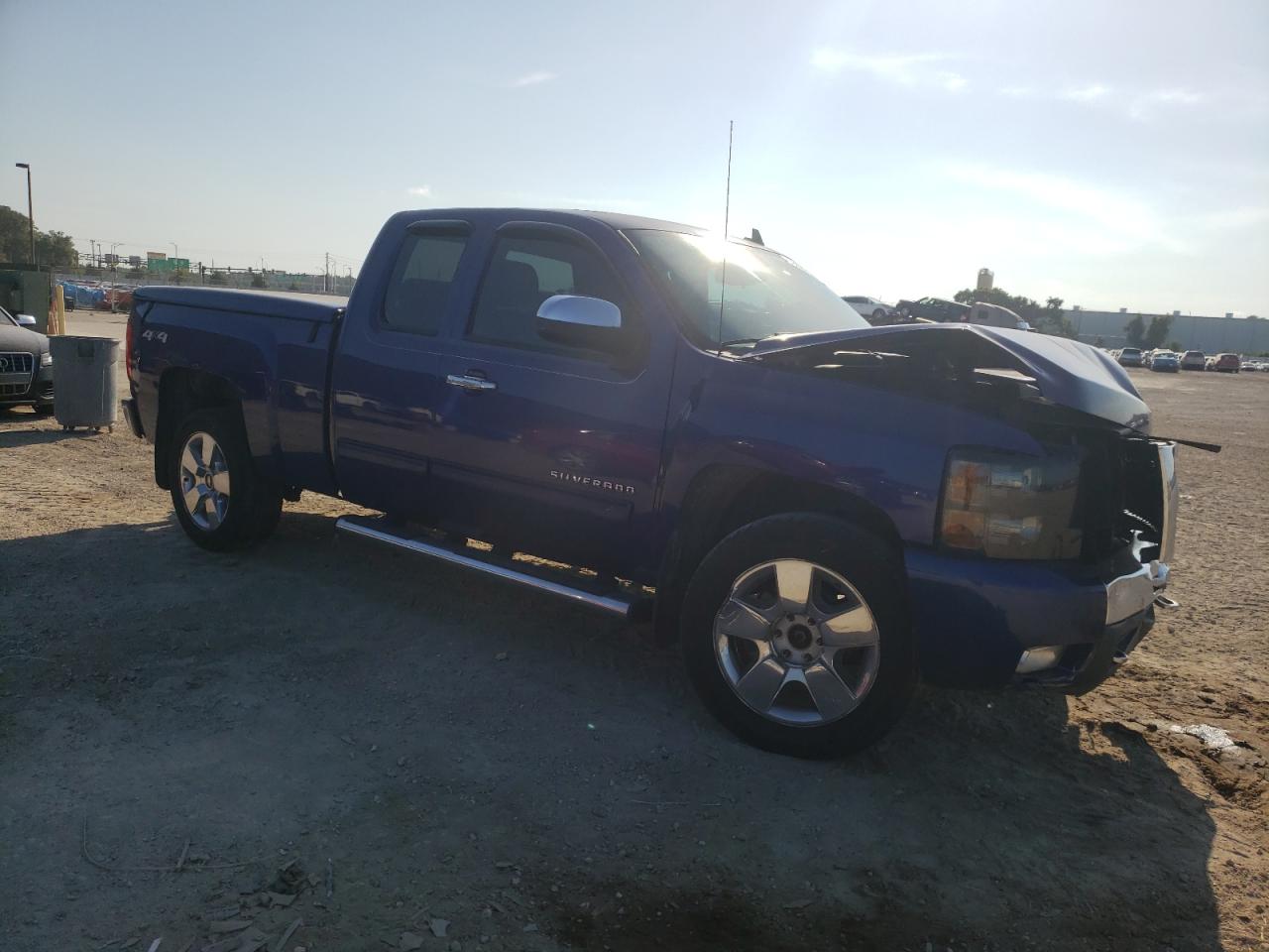 Photo 3 VIN: 1GCSKSE38AZ265697 - CHEVROLET SILVERADO 