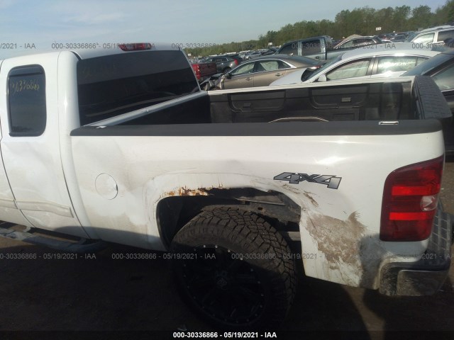 Photo 5 VIN: 1GCSKSE3XAZ100525 - CHEVROLET SILVERADO 1500 