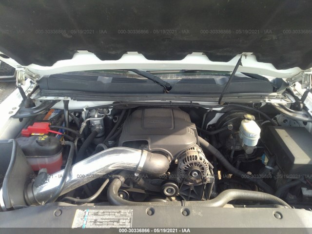 Photo 9 VIN: 1GCSKSE3XAZ100525 - CHEVROLET SILVERADO 1500 