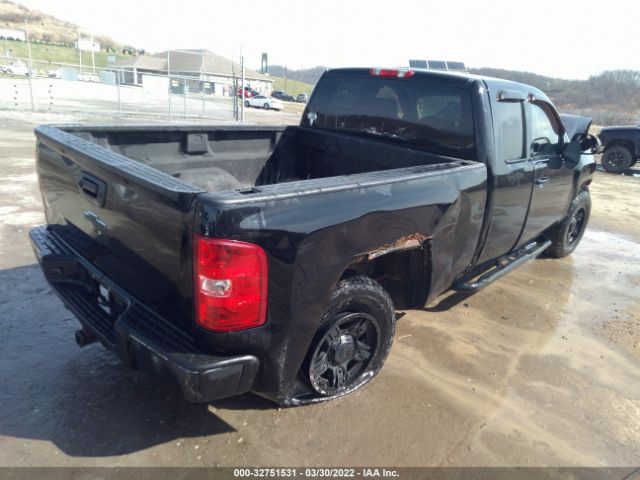 Photo 3 VIN: 1GCSKSE3XAZ137915 - CHEVROLET SILVERADO 1500 