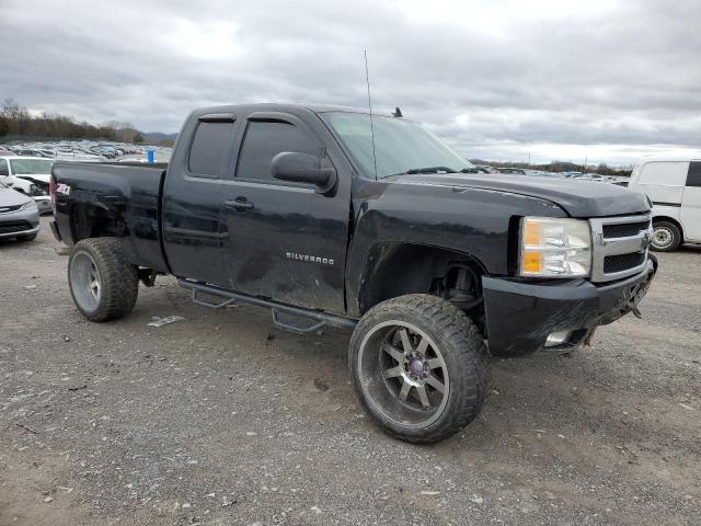 Photo 3 VIN: 1GCSKTE30AZ263450 - CHEVROLET SILVERADO 