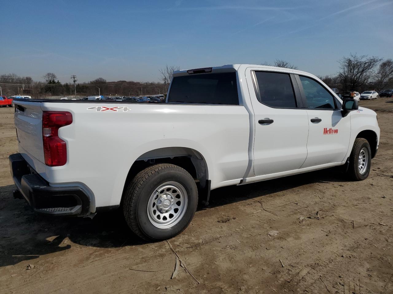 Photo 2 VIN: 1GCUDAED2PZ293588 - CHEVROLET SILVERADO 