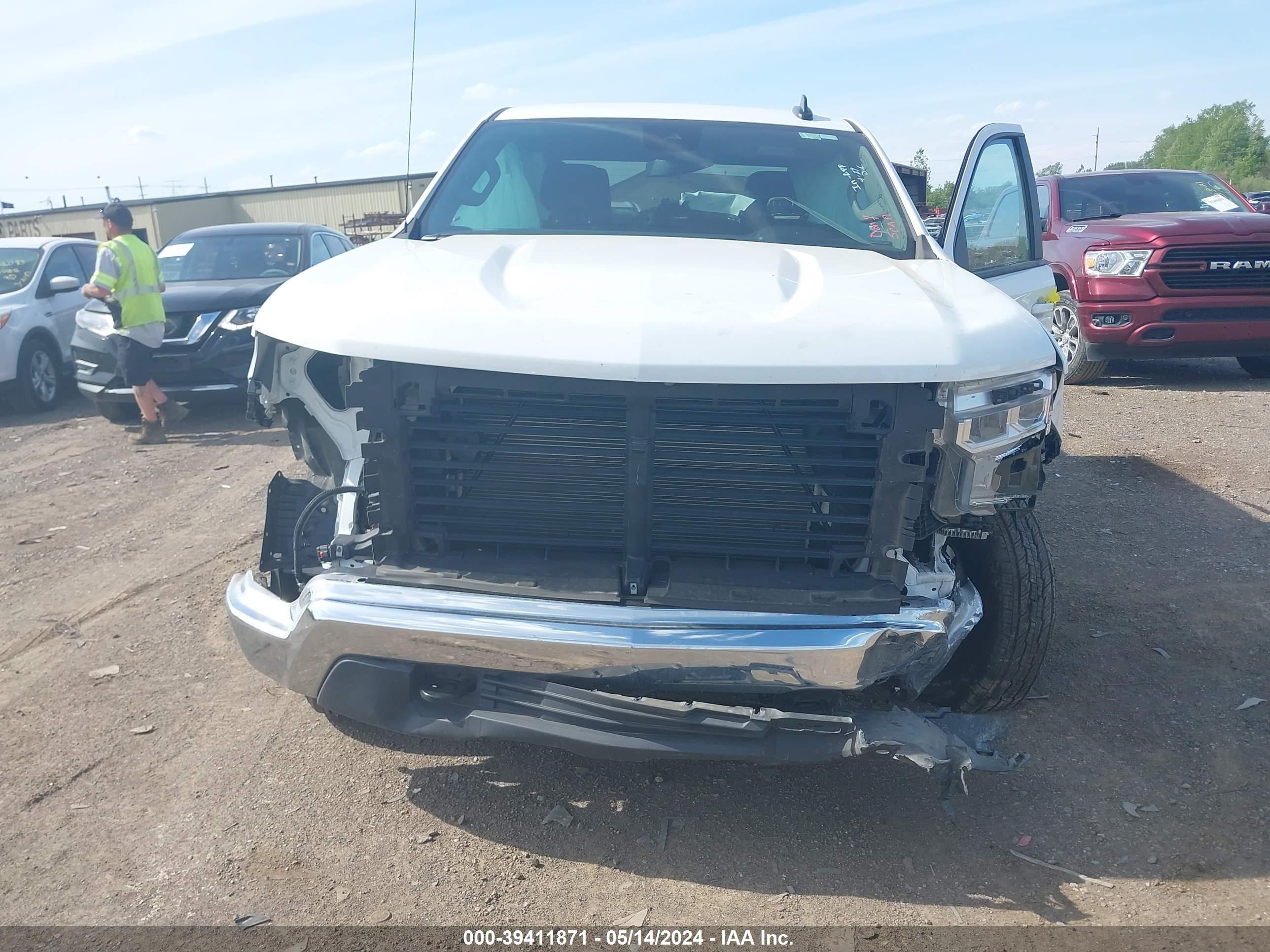 Photo 11 VIN: 1GCUDDED2PZ316837 - CHEVROLET SILVERADO 