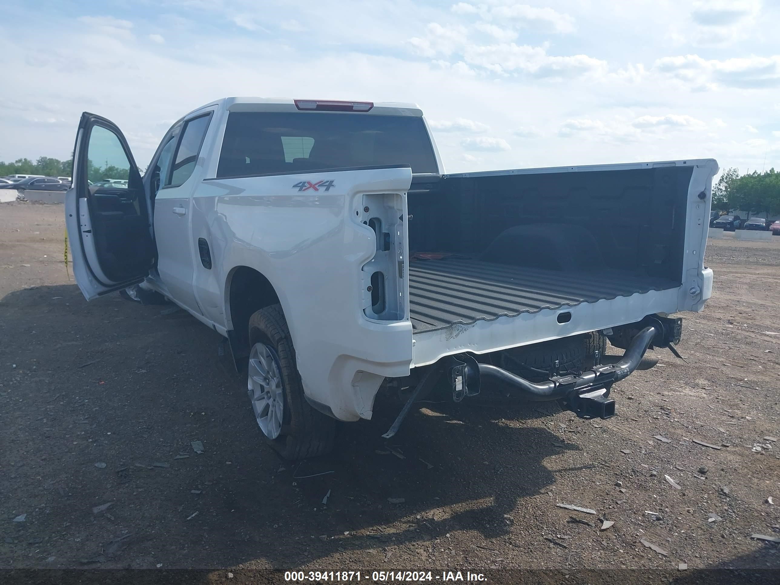 Photo 2 VIN: 1GCUDDED2PZ316837 - CHEVROLET SILVERADO 