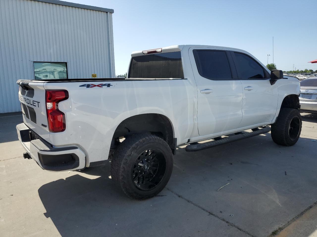 Photo 2 VIN: 1GCUDEED1PZ137064 - CHEVROLET SILVERADO 