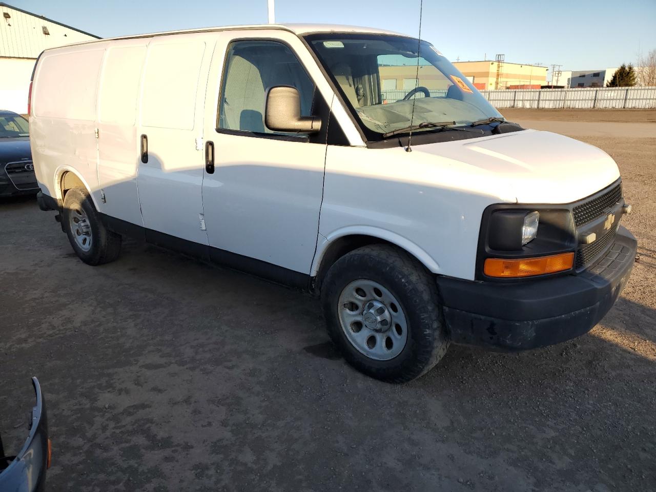 Photo 3 VIN: 1GCUGAD4XA1164271 - CHEVROLET EXPRESS 