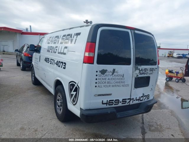 Photo 2 VIN: 1GCUGADX1A1171121 - CHEVROLET EXPRESS 1500 