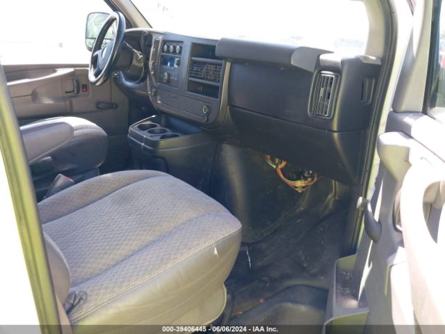 Photo 4 VIN: 1GCUGADX1A1171121 - CHEVROLET EXPRESS 1500 