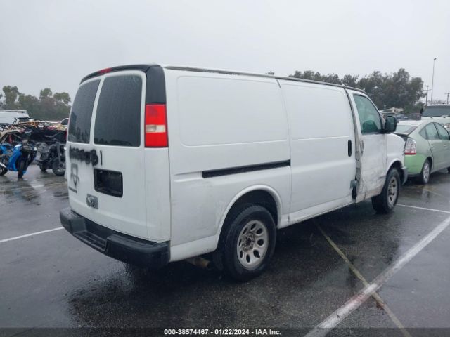 Photo 3 VIN: 1GCUGADX2A1100638 - CHEVROLET EXPRESS 1500 