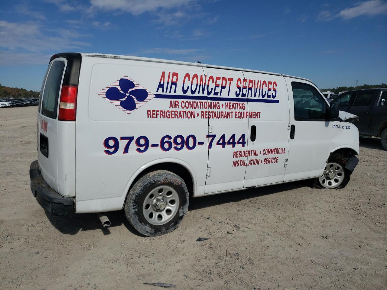 Photo 2 VIN: 1GCUGADX3A1102771 - CHEVROLET EXPRESS 