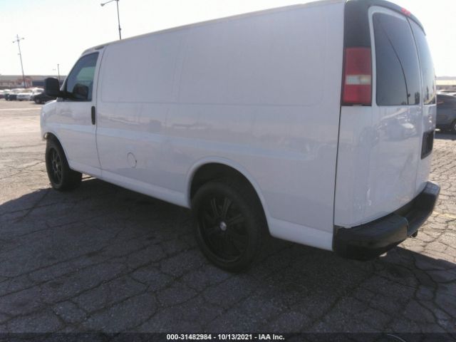 Photo 2 VIN: 1GCUGADX3A1156636 - CHEVROLET EXPRESS CARGO VAN 