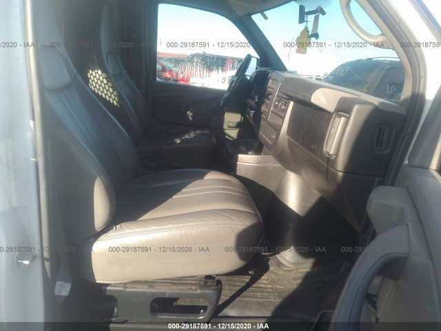 Photo 4 VIN: 1GCUGADX4A1166933 - CHEVROLET EXPRESS CARGO VAN 