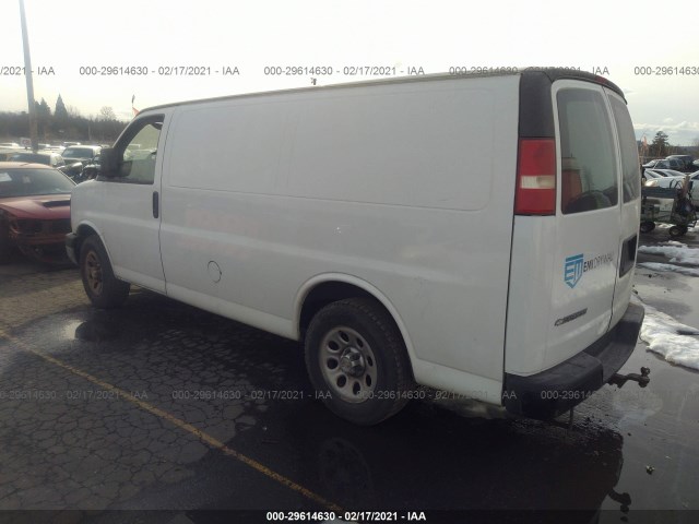 Photo 2 VIN: 1GCUGADX8A1138651 - CHEVROLET EXPRESS CARGO VAN 